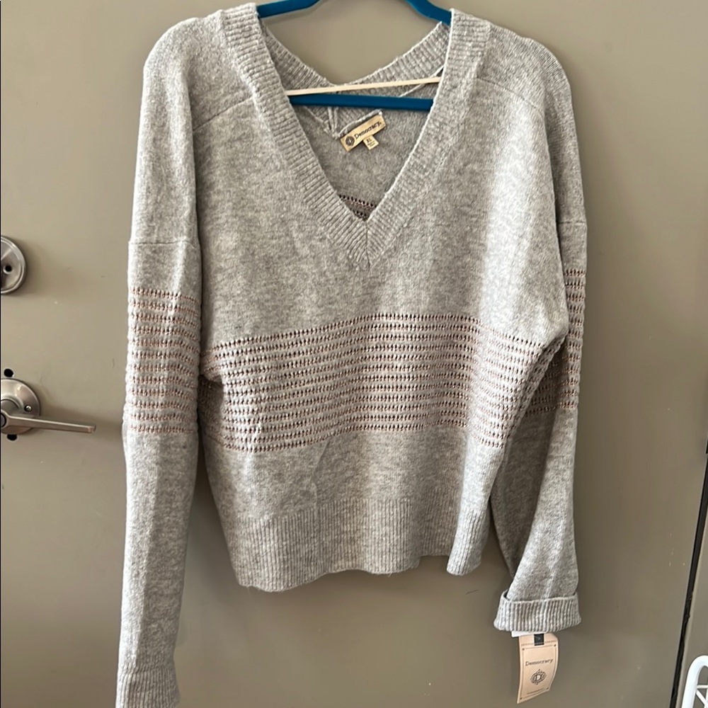 NWT Democracy Metallic Gray V-Neck Striped Sweater Size XL